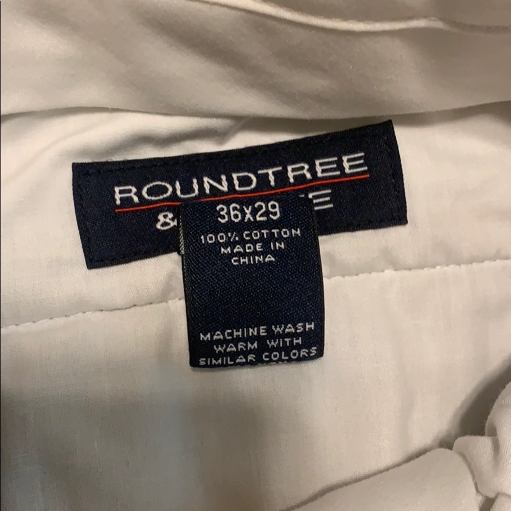 Roundtree & Yorke Khakis